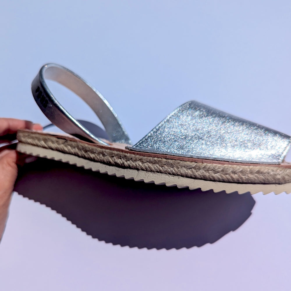 
            
                Load image into Gallery viewer, Espadrille - Metallic SILVER
            
        